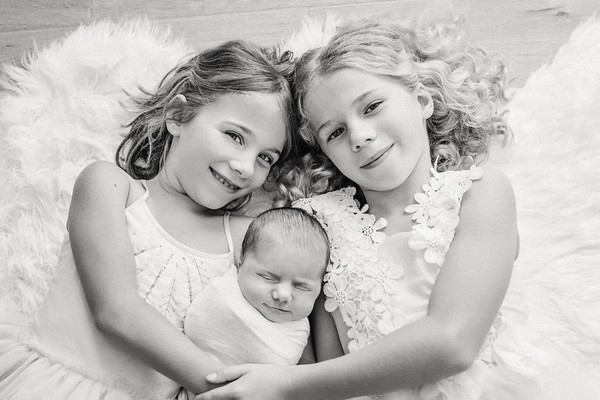 Auckland newborn photographer from Milk Photography takes photos of three gorgeous girls 