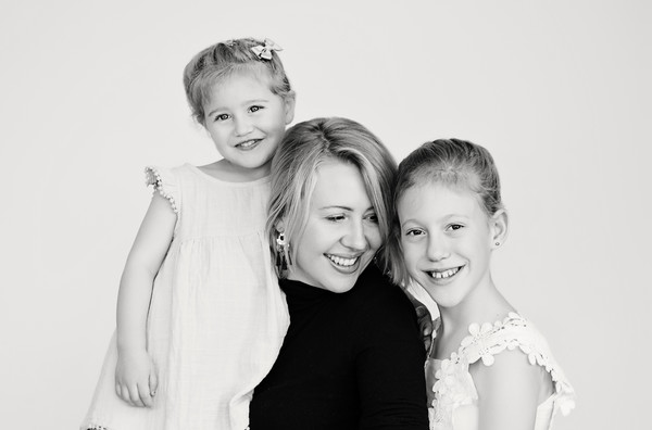 Family photo Gemma and her girls taken by our North shore family photographer 