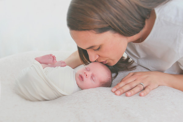 Auckland newborn photos with Milk Photography Studio 