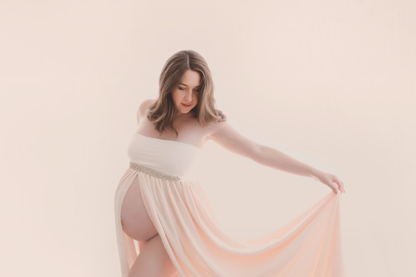 pregnancy photos taken by our Auckland maternity photographer 