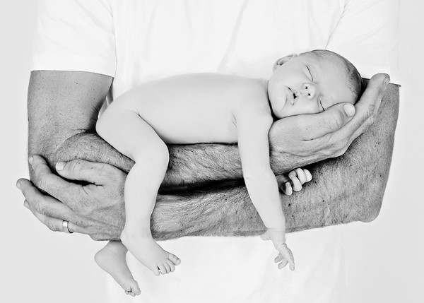 newborn photo taken by our Auckland family photographer