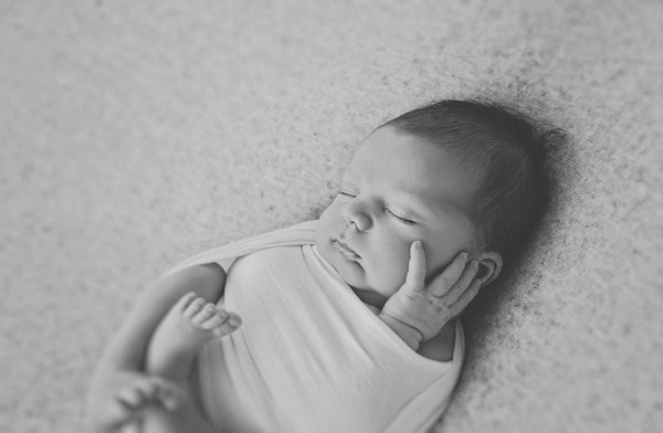 Auckland newborn photographer Milk photography studio