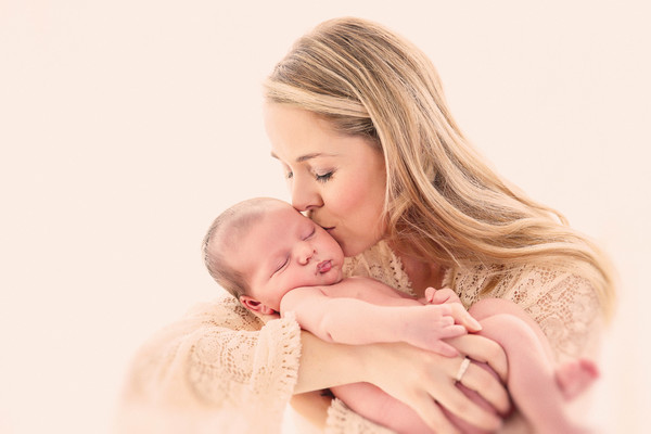 Auckland newborn photography milkphotography studio